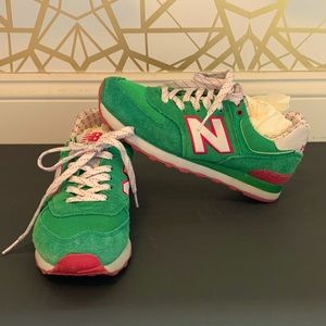 Womens Size 95 New Balance 524 Sneakers 